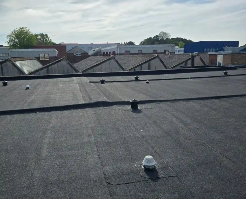industrial-flat-felt-roof-installation-1 industrial-flat-felt-roof-installation-1