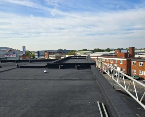 industrial-flat-felt-roof-installation-2 industrial-flat-felt-roof-installation-2
